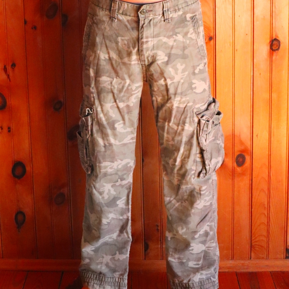 Rare Levi's Camouflage Cargo Pants